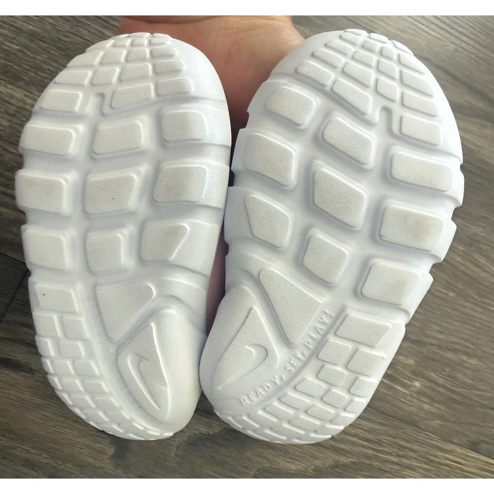 NEW Girls baby toddler 5c nike rose pink shoes